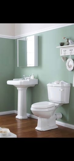 Legand c/c toilets and cistern soft-close seat traditional style
