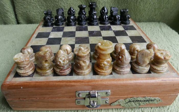 Chess Set made from Stone and Wood 6,5" x 6,5"