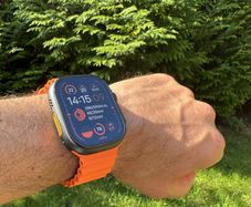 Apple Watch Ultra 2 Titanium Black