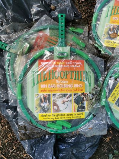 Free bin bag holding ring.