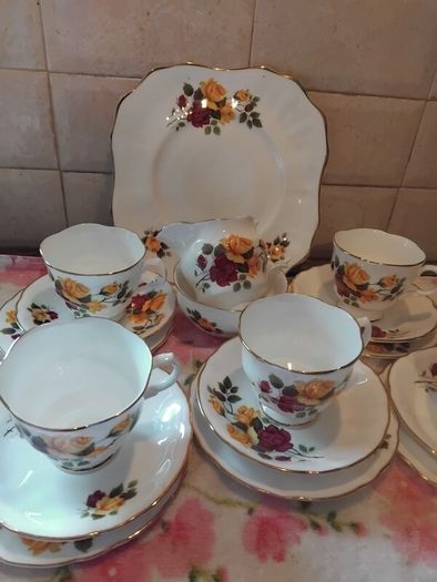 21piece Vintage Arklow Glendale Tea Set