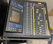 Yamaha LS9-16 c/w Digital Stagebox