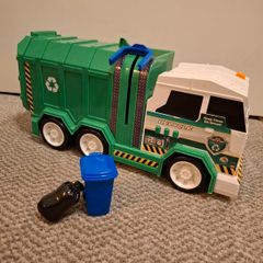 Bin truck