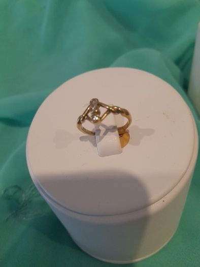9 ct Ring
