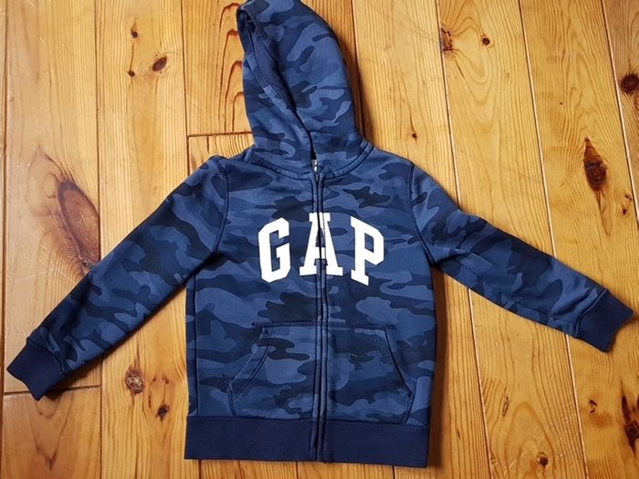 Age 6-7 GAP Navy Camo Hoodie