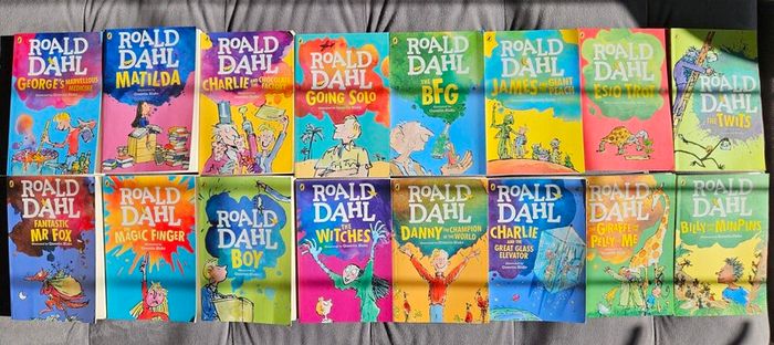 Roald Dahl 16-Book Collection Box Set - Excellent Condition