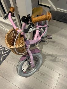 kids pink bike