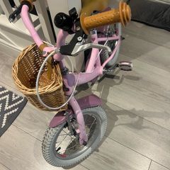 kids pink bike