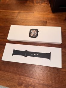 Apple Watch Series 11 42mm Jet Black