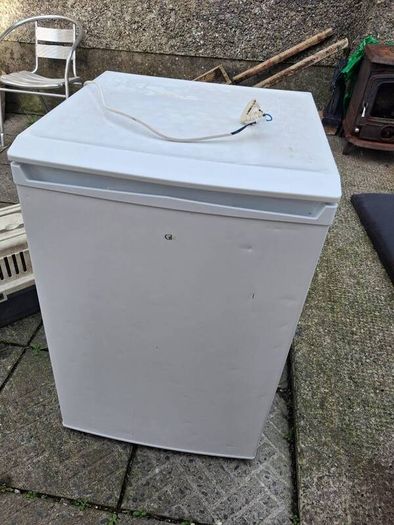 fridge