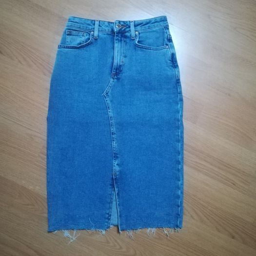 Denim pencil skirt