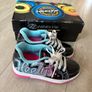 Heeleys Wheeled Shoes Size 13/ 32 Image 3