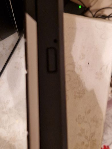Fujitsu 15.6 inch Laptop, Windows 10, 6GB Ram, 120GB HDD, Intel Pentium CPU B960 2.2GHz