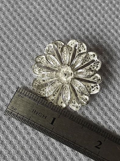 brooch