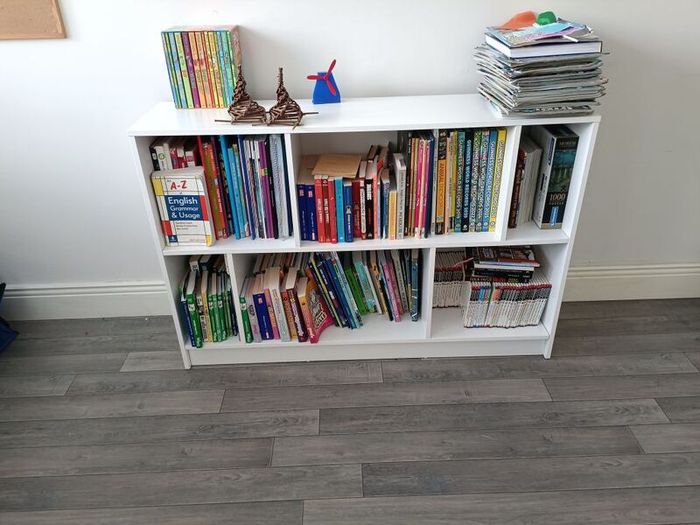 White bookcase shelving unit 120 x 80 x 30 cm