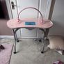 nail table Image 3