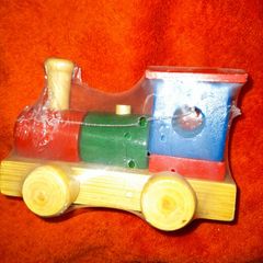Wooden train/puzzle