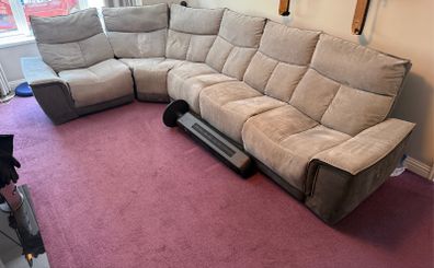 Modular corner sofa