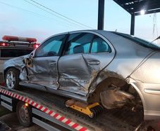 Panel beater repair very damaged cars