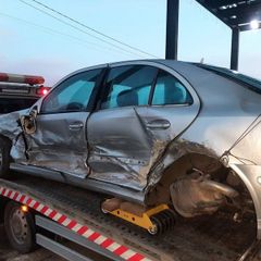 Panel beater repair very damaged cars