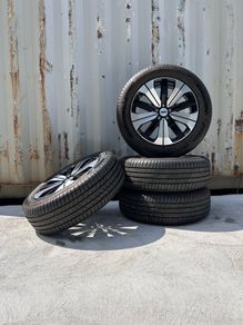 Genuine Volvo R-Design 19" Alloy Wheels