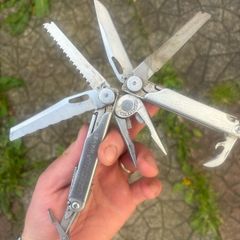 leatherman wave USA made fishing camping hiking edc pliers