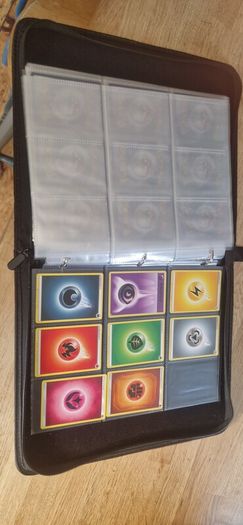 Pokemon Card Holder
