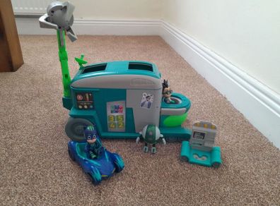 PJ Masks Romeo's Lab playset