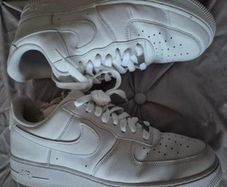 Nike Air Force 1 mens 10.5 - FREE POST