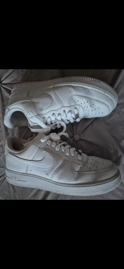Nike Air Force 1 mens 10.5 - FREE POST