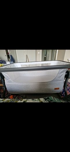 Baby Elegance Co-Glide Electric Bedside Crib