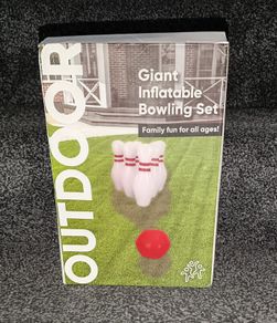 Giant inflatable bowling set