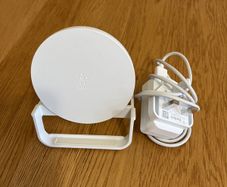 Belkin BOOST UP 10W Wireless Charging Stand