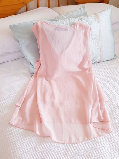 Light Pink Floaty Top - Size 14-16