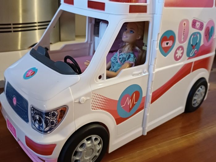Barbie Mobile clinic