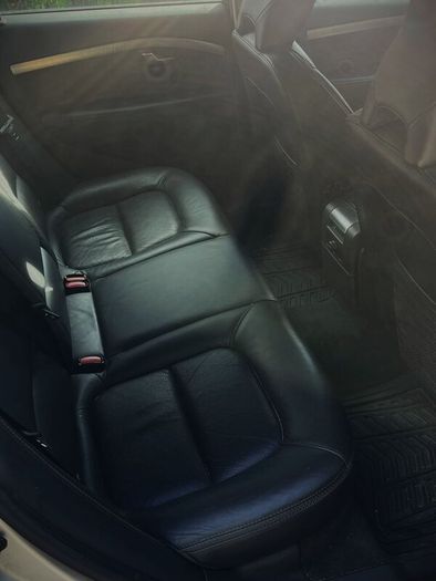 2012 Volvo XC70 2.5 Diesel, manual transmission.