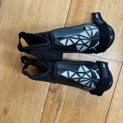 Puma shin guards child size M