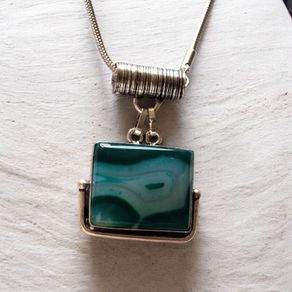 Beautiful Sterling Silver Gemstone Pendants (Labradorite, Opal, Rose Quartz, Agate)