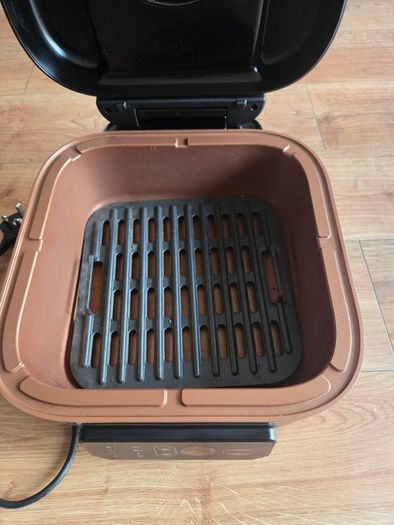 Russell Hobbs Satisfry Air & Grill Multi Cooker, Barely used, Great condition