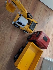 Bruder truck & excavator
