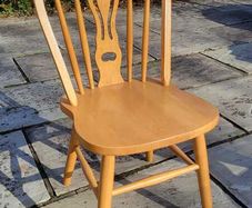 4 Windsor Style Dining Chairs