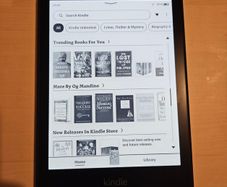 Amazon Kindle Paperwhite 11th Gen 8GB with ads
