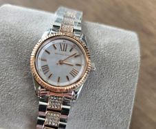 Elegant and sophisticated   the Michael Kors Petite Lexington