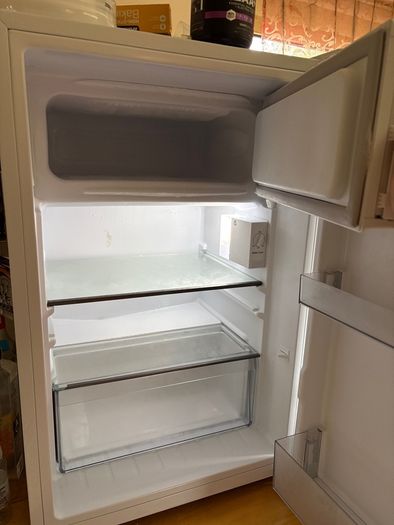 Hoover Fridge Freezer 114L