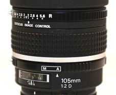 Nikon 105 f2D DC