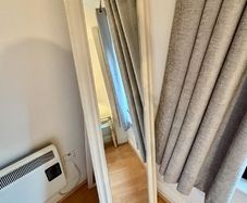 Free standing mirror