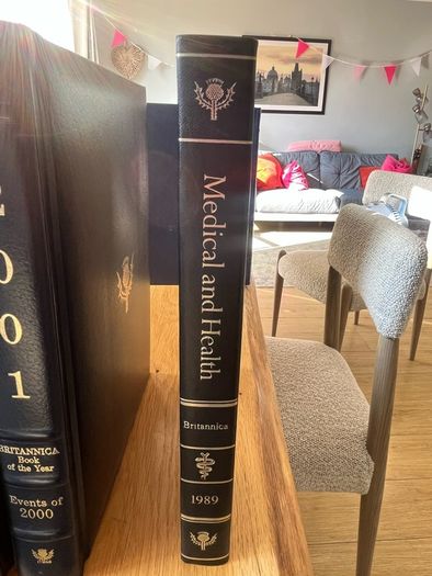 Encyclopaedia Britannica 54Volume Collection Limited Constitution Edition