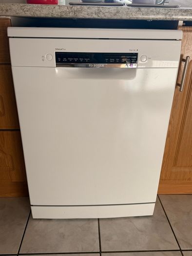 BOSCH Series 4 SMS4EMW06G Full-size WiFi-enabled Dishwasher - White