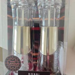 Salt and pepper mill set