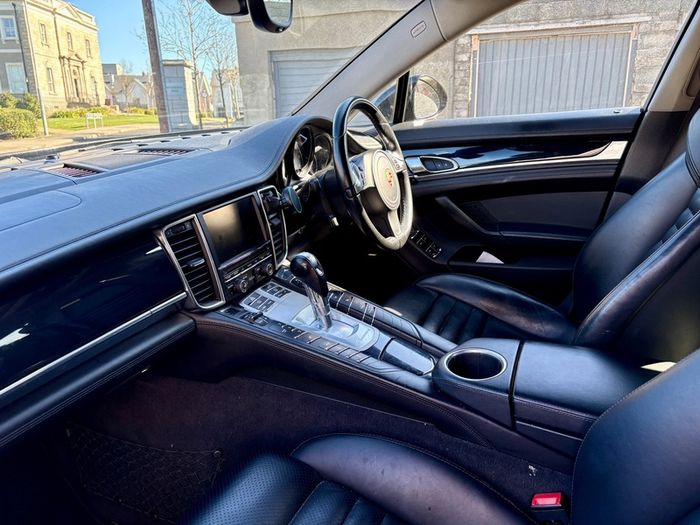 Porsche Panamera Plug-in E-Hybrid
